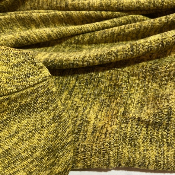 LuLaroe Cardigan/Sweater with Pockets Long Sleeves size Small - Picture 8 of 13